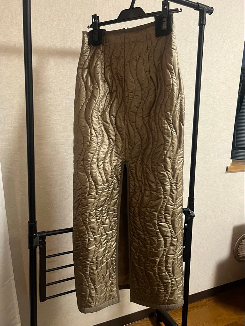 【ベル】LEINWANDE Wave Quilting Skirt