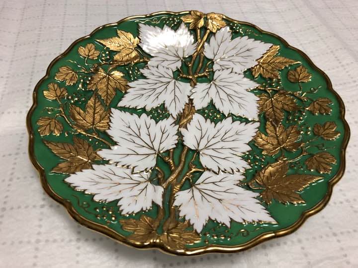グリーンの葉 飾り皿 美術館級
