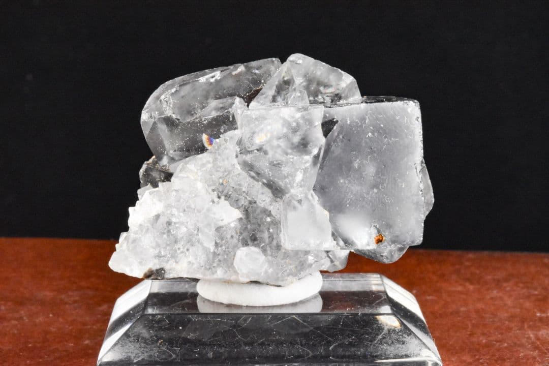 ナイジェリア Akwana産 カラーレスフローライト ドゥルージークォーツ付き