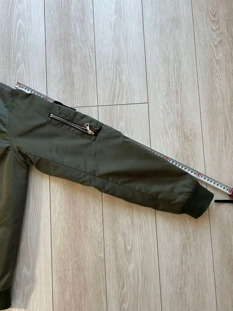 John Elliott MA1オリーブ サイズ2 クリーニング済み 値下げ