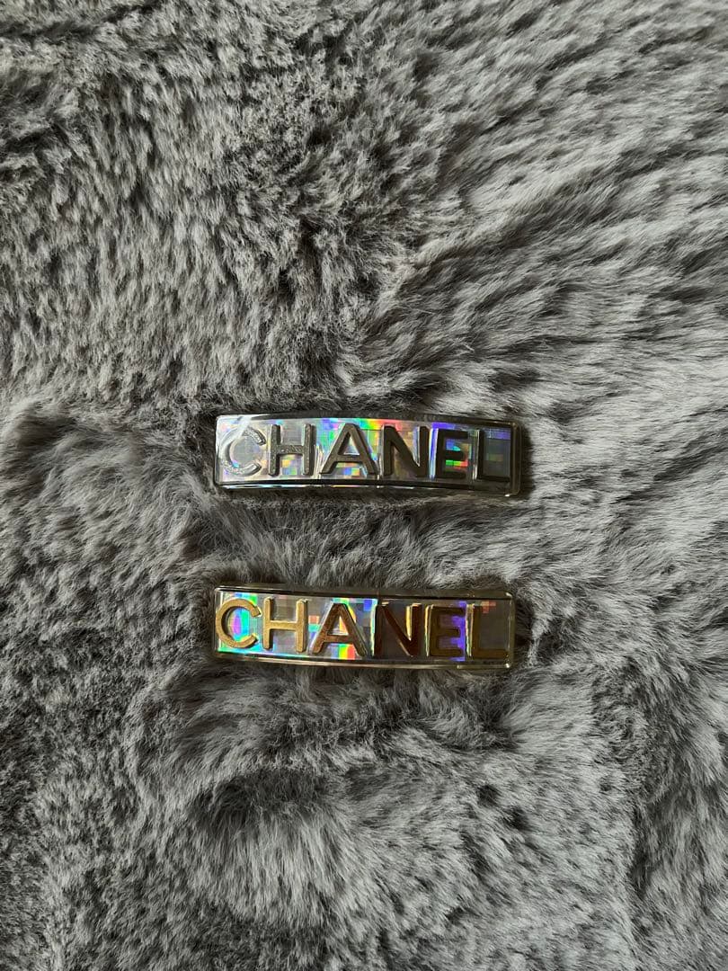 CHANEL ロゴ入りヘアピン ヘアクリップ2個セット