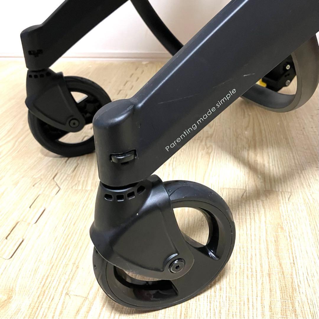 送料無料 doona i ドゥーナi カーシート&ストローラー