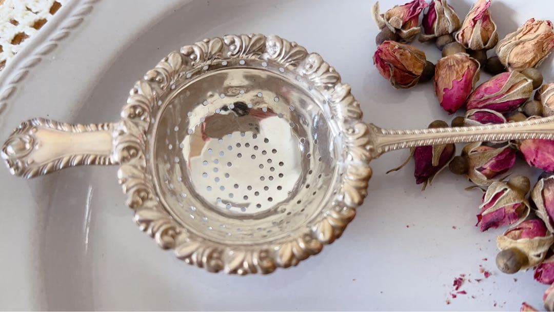 英国製純銀アンティークティーストレーナー