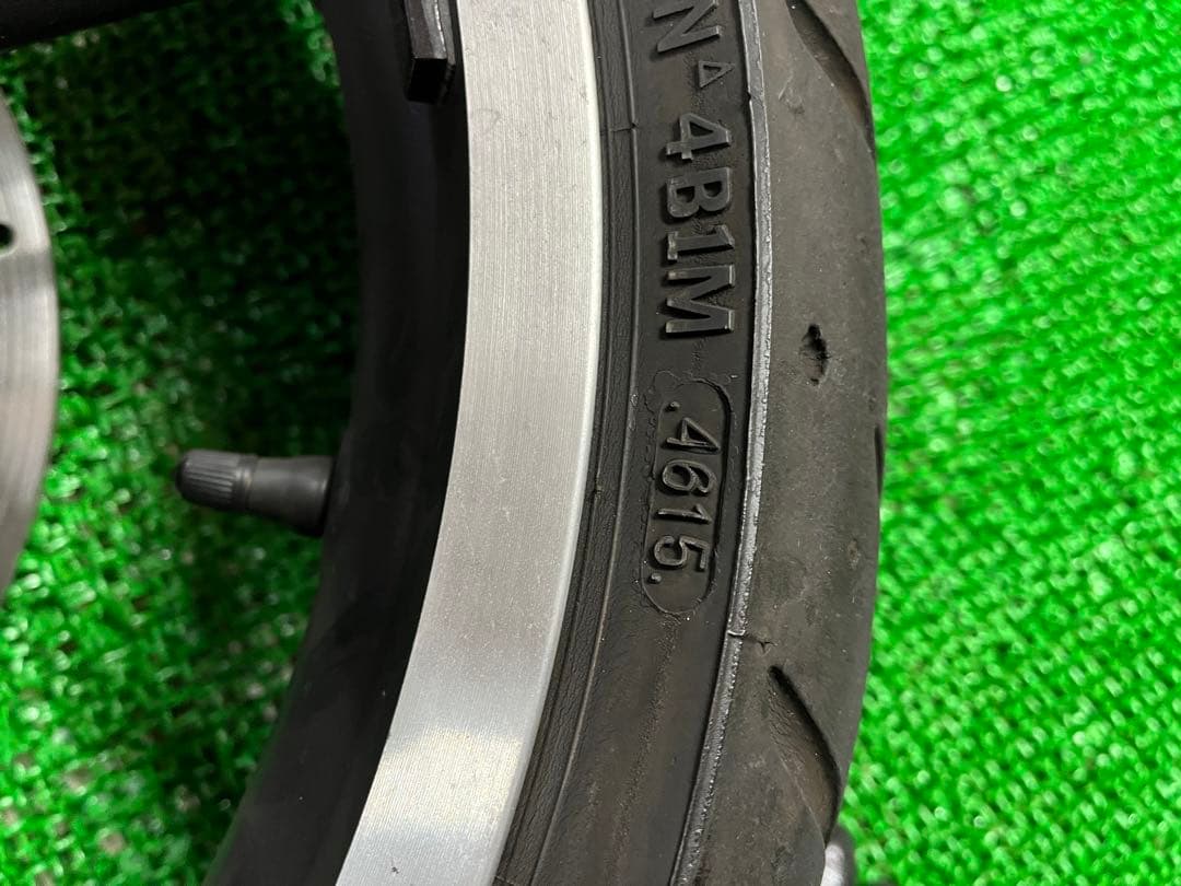 ハーレー　ツーリング　ロードグライド 　純正フロントホイール　19インチ