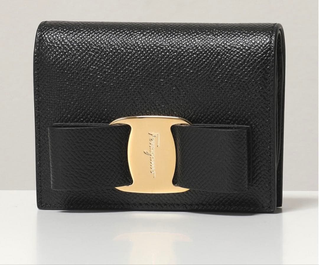 フェラガモ⭐︎財布　22 D515