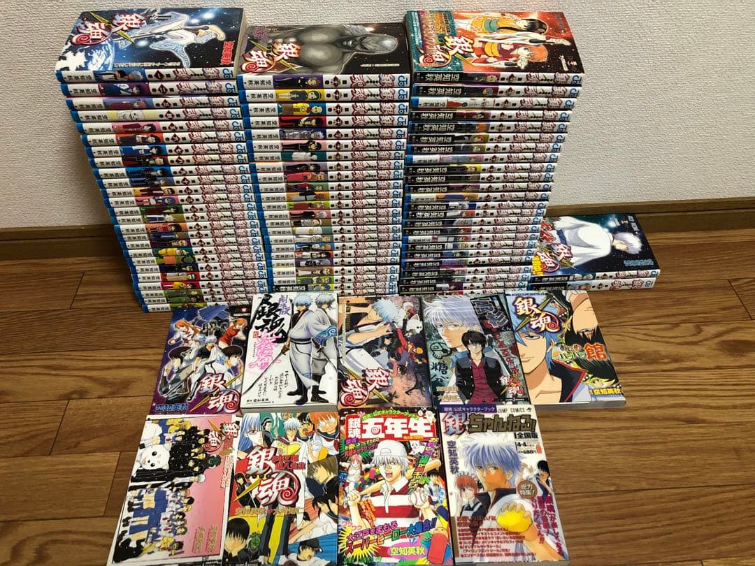 銀魂 全巻セット ※72巻欠品 関連本9冊付き