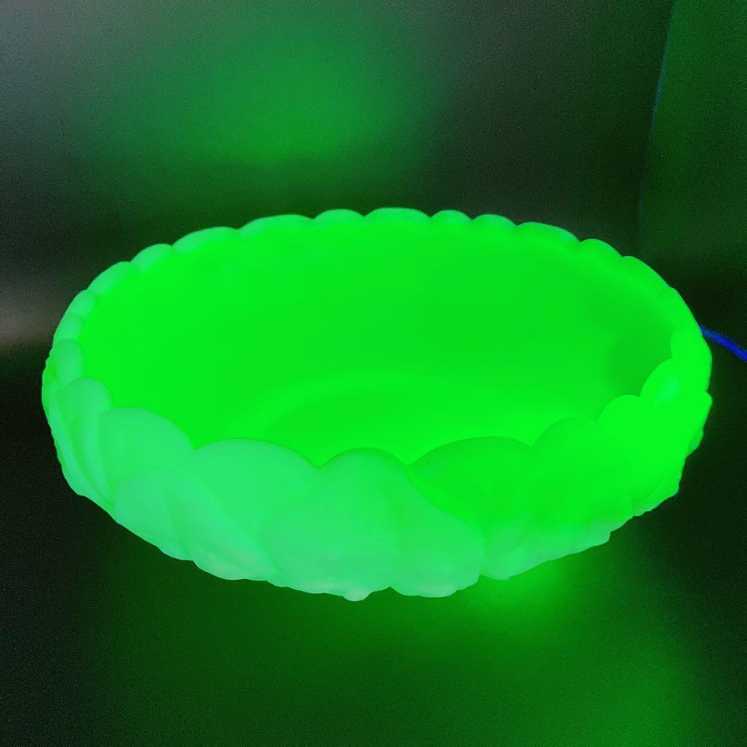 フェントン　ウランガラス　ディプレッショングラス　ボウル　カスタードガラス