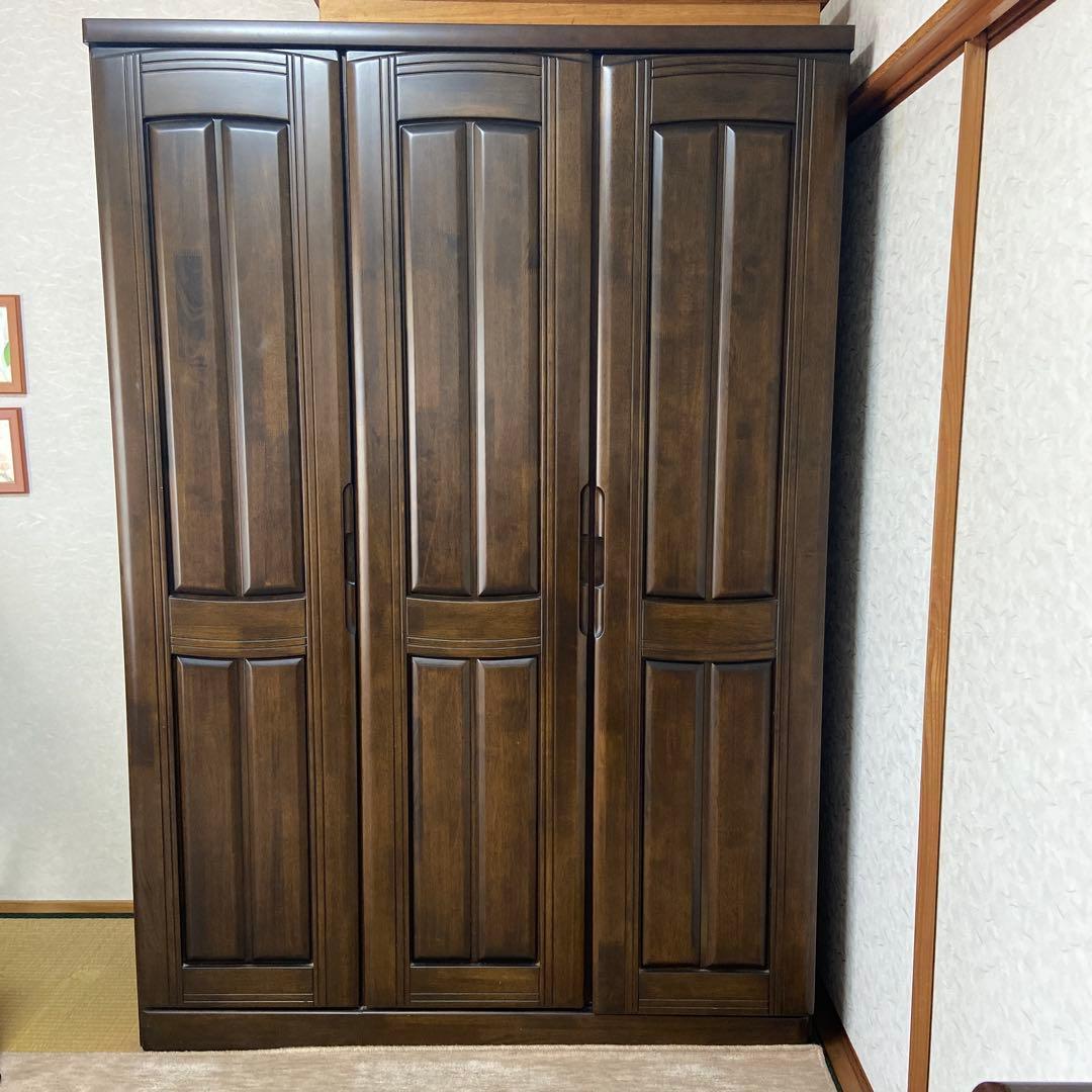 ダークブラウン 3扉タンス