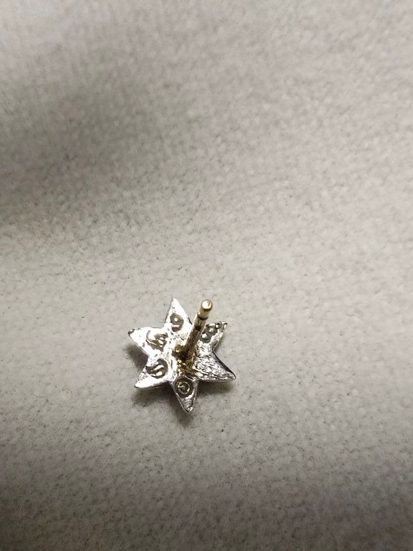 クロムハーツ スタースタッド ピアス