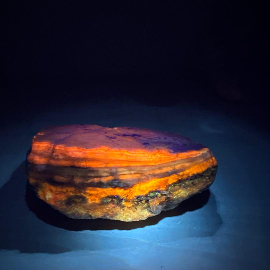 北海道石　然別オパール　蛍光オパール632ｇ