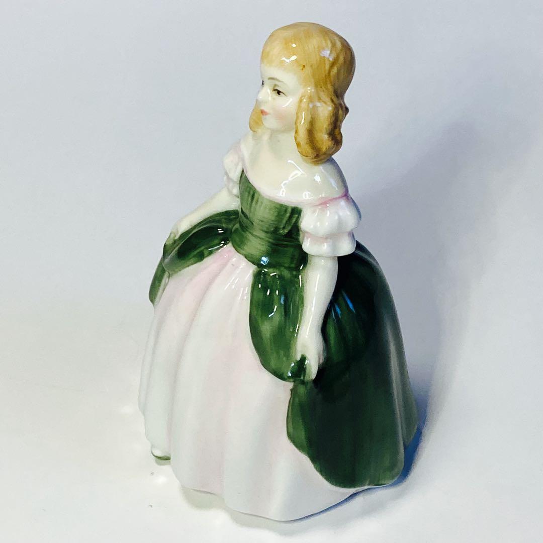   PENNY ロイヤルドルトン　陶器人形　フィギュリン