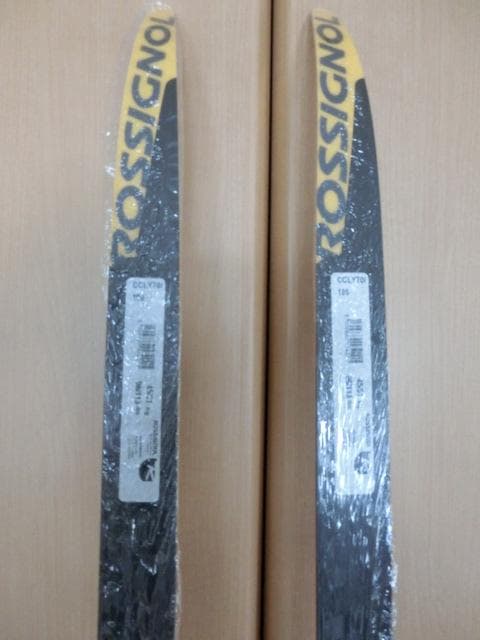 ROSSIGNOL XIUM クロカンスキー板とYOKOカーボンポール未使用