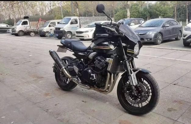 セール中　z900rs ビキニカウル　キャンディブルー ZR900C