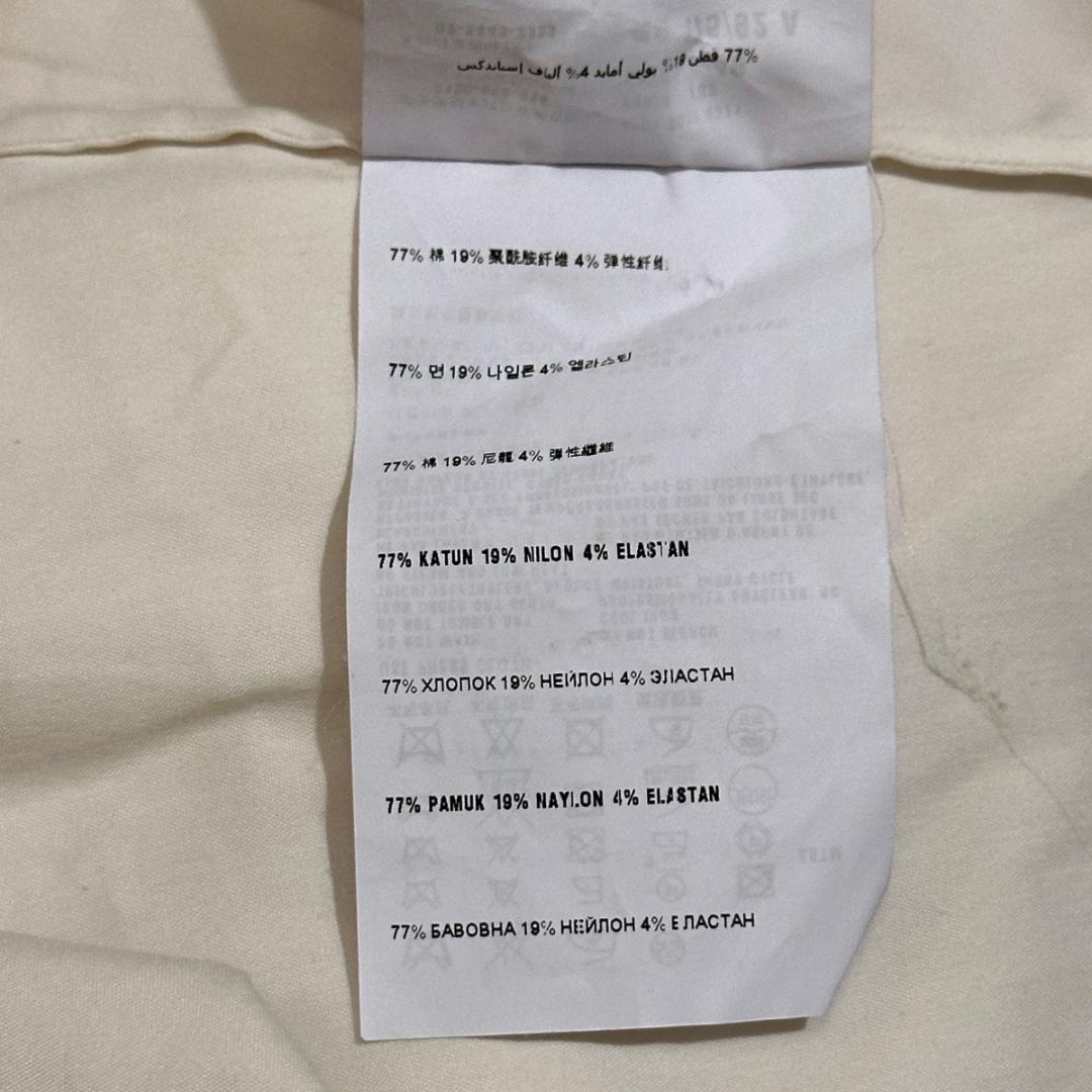 PRADA　半袖シャツ　白　ウエストリボン付き　サイズ46　ak542