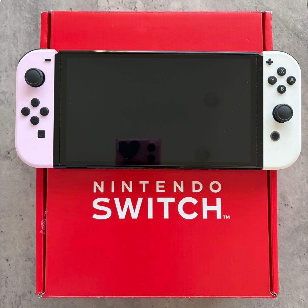美品　Nintendo Switch（有機ELモデル)