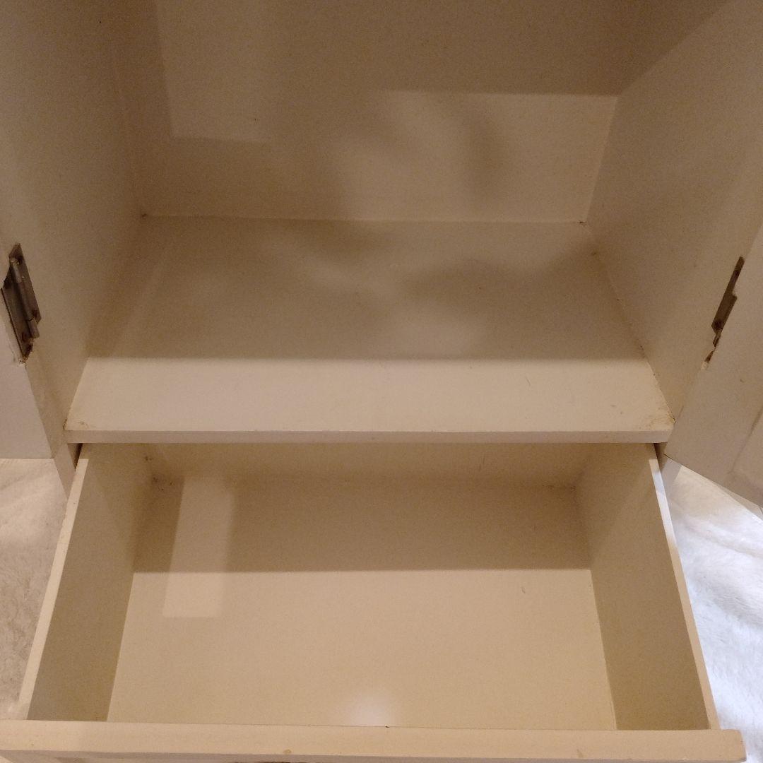 アンティークキャビネット