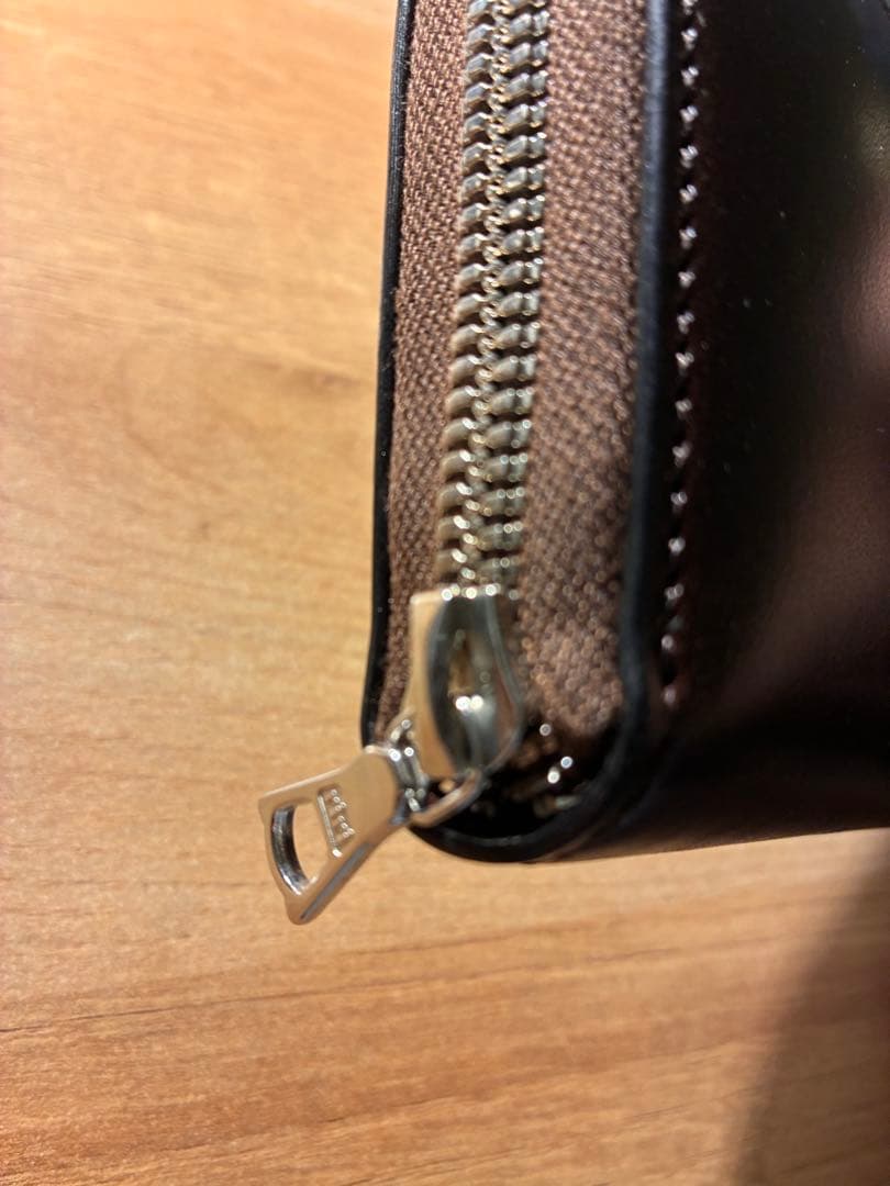 値下げ！ラスト！ワイルドスワンズKF001ラウンドジップ財布