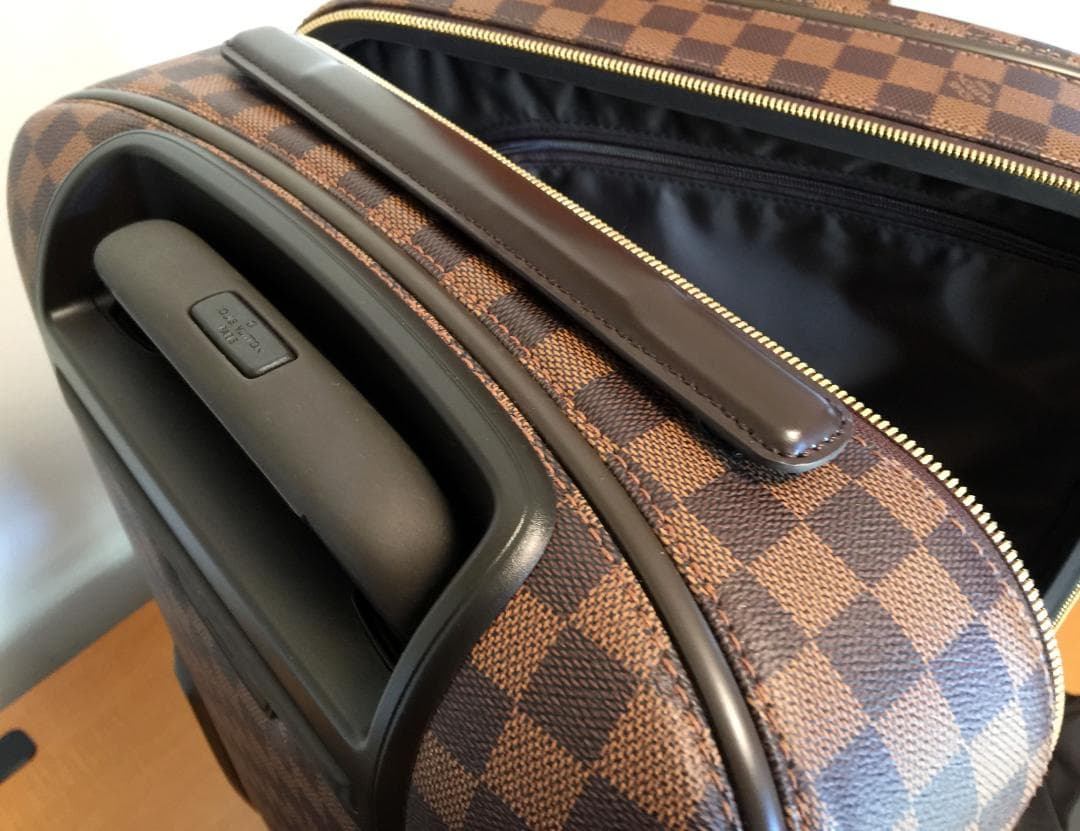 なおりんさん専用ルイヴィトン スーツケース『モノグラム ゼフィール55』
