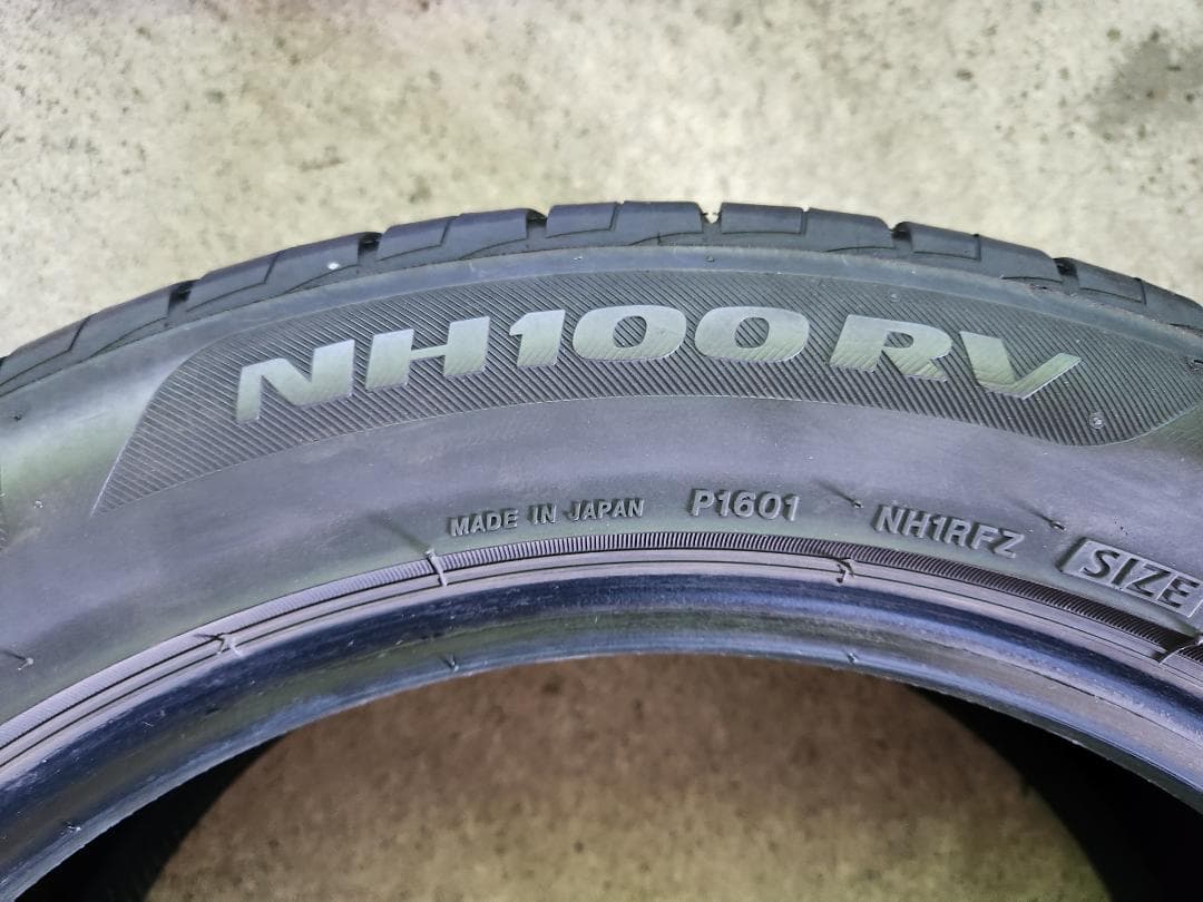 送料込☆2021年製 ブリヂストンタイヤ 235/50R18日本製☆4本