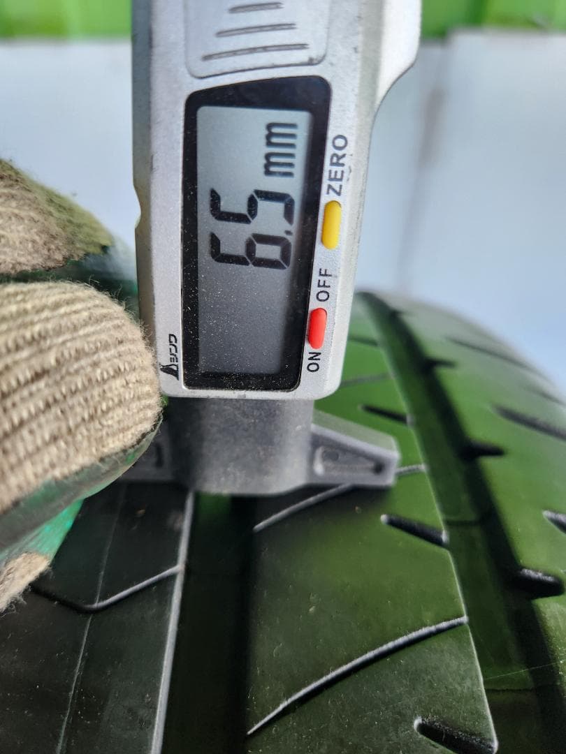 送料込☆2021年製 ブリヂストンタイヤ 235/50R18日本製☆4本