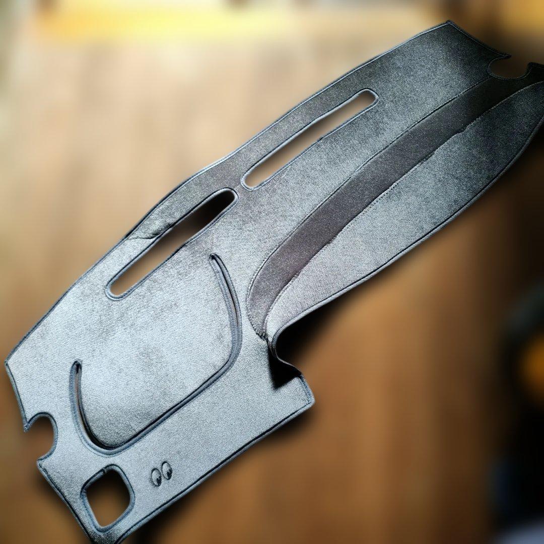 ムーンアイズ　ダッシュマット　ミラジーノ用