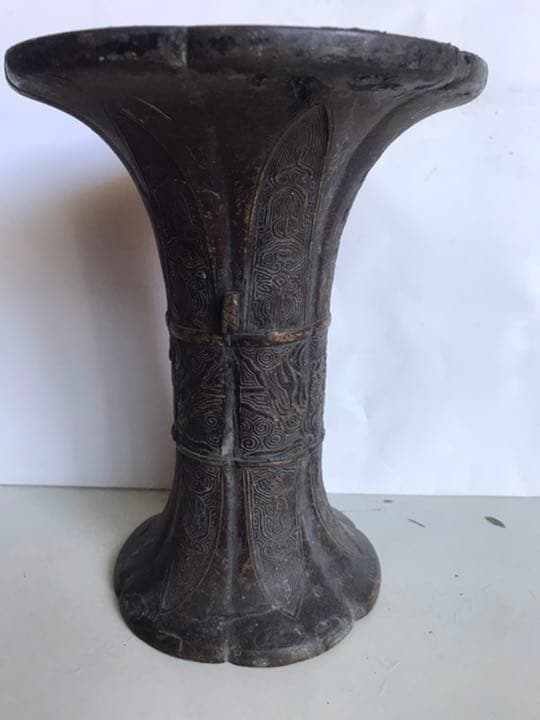 中国古董，青銅器の尊，古銅製，古代の紋，極細工，重778克。