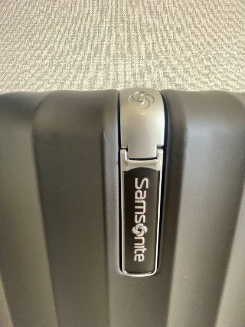 サムソナイト エナウ スピナー55 ブラック　スーツケース