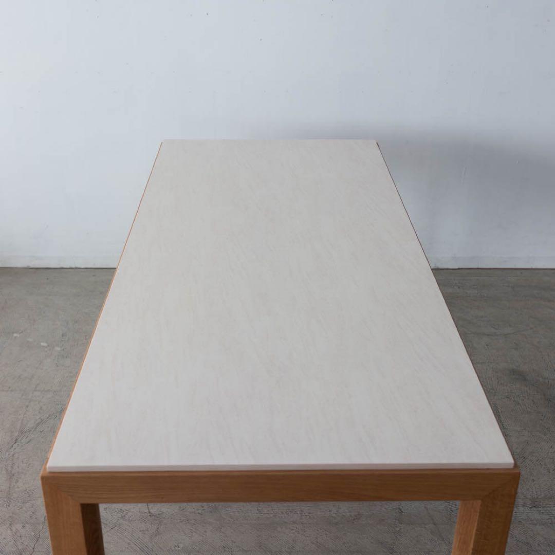 ダイニングテーブル　オーク材　モルタル調