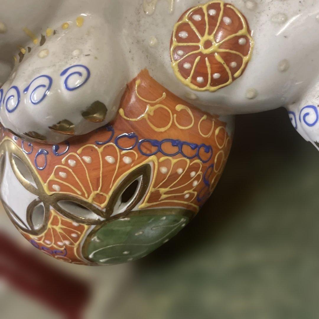 玉乗り獅子　ホワイトベース　刀を咥えた獅子　昭和アンティーク　骨董