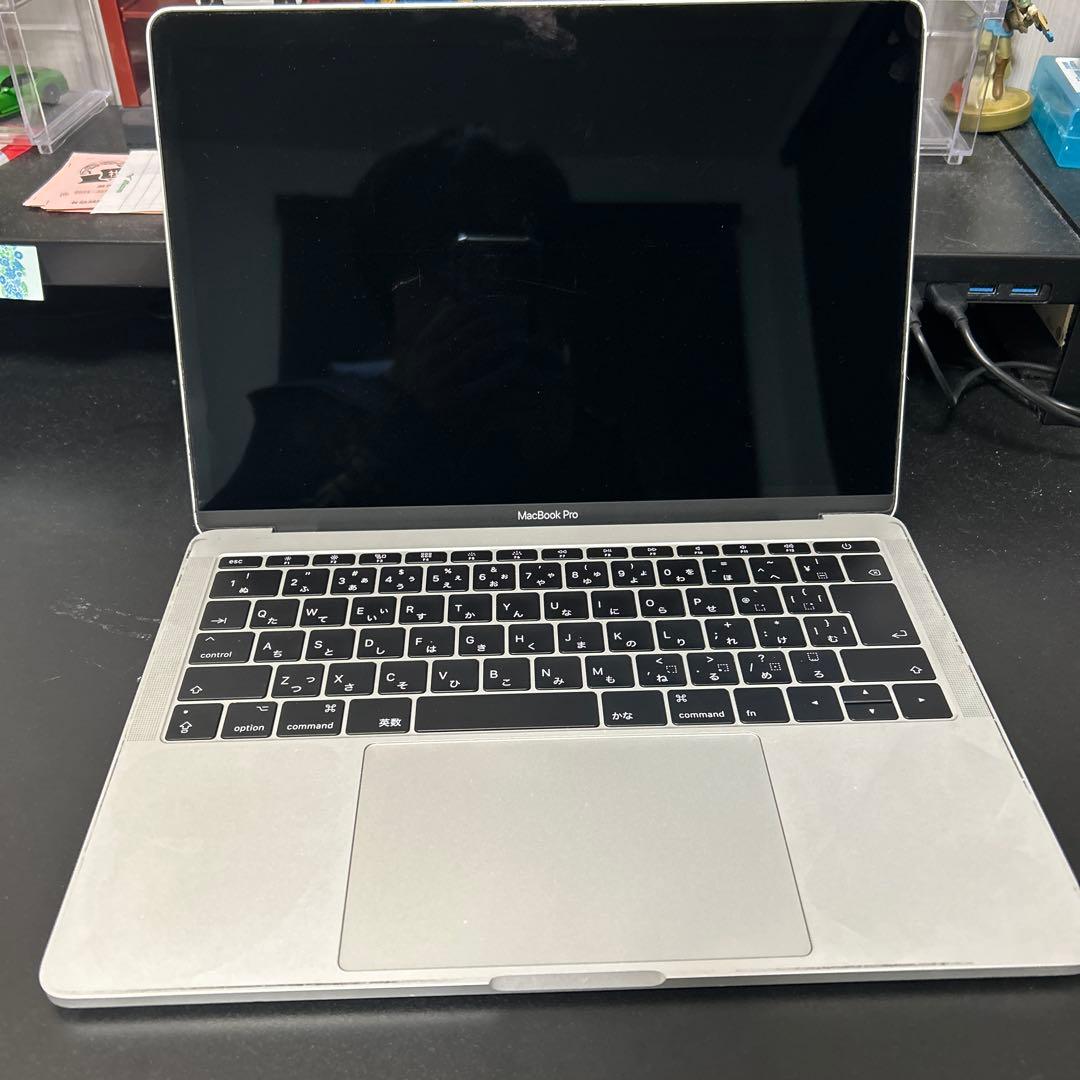 MacBook本体 MacBook Pro 13 inch i5 8GB 258GB 2017