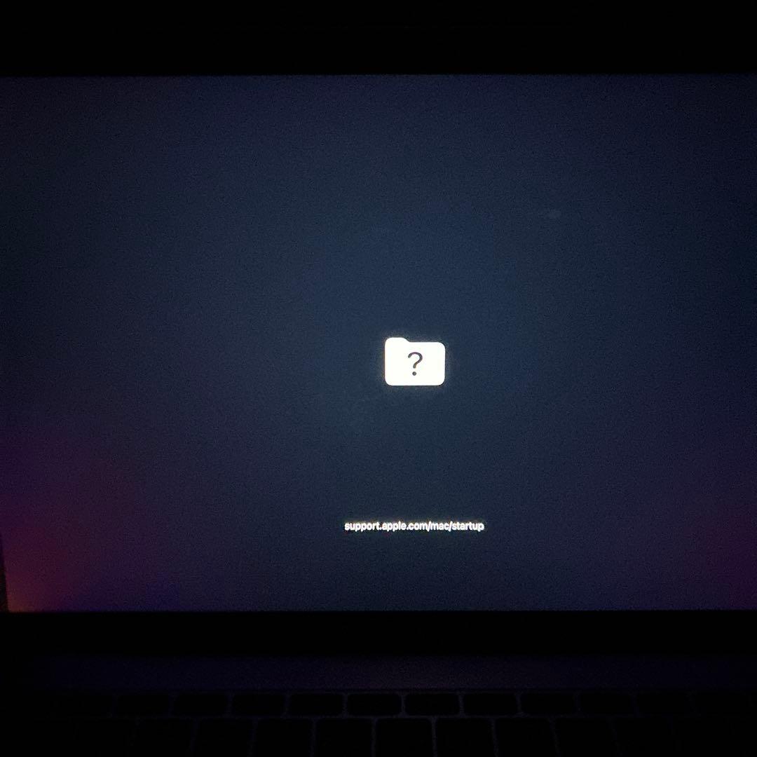 MacBook本体 MacBook Pro 13 inch i5 8GB 258GB 2017