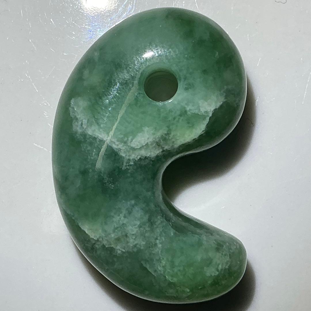 糸魚川翡翠　金山谷　勾玉　（追加入手できました）