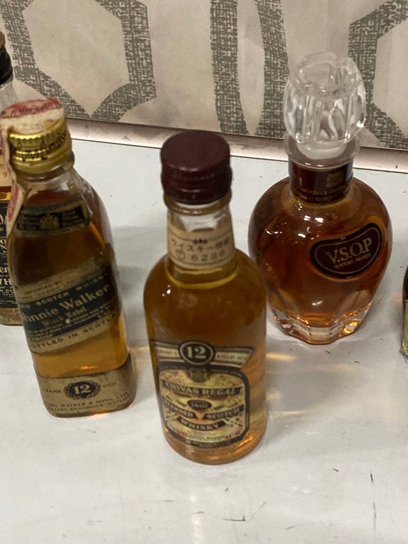 古酒 希少 ミニチュアボトル おまとめ クラウンロイヤル ウィスキー 計22本