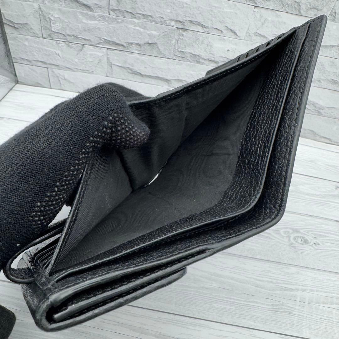 GUCCI　インターロッキング　二つ折り財布　ブラック　レザー