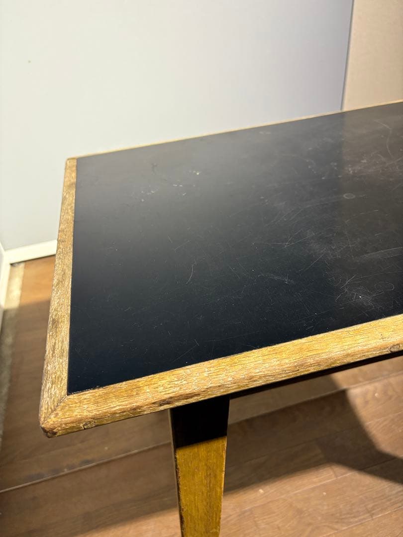 昭和レトロ　センターテーブル　天板黒　横幅66㎝　奥行46㎝　高さ55㎝