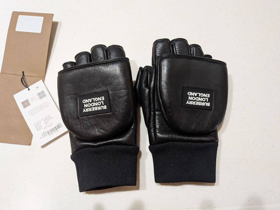 BURBERRY ブラック レザーグローブ