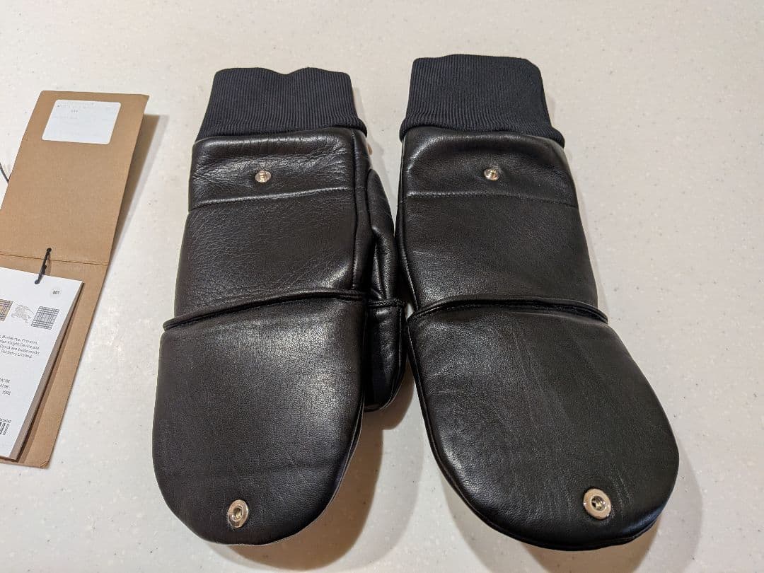 BURBERRY ブラック レザーグローブ