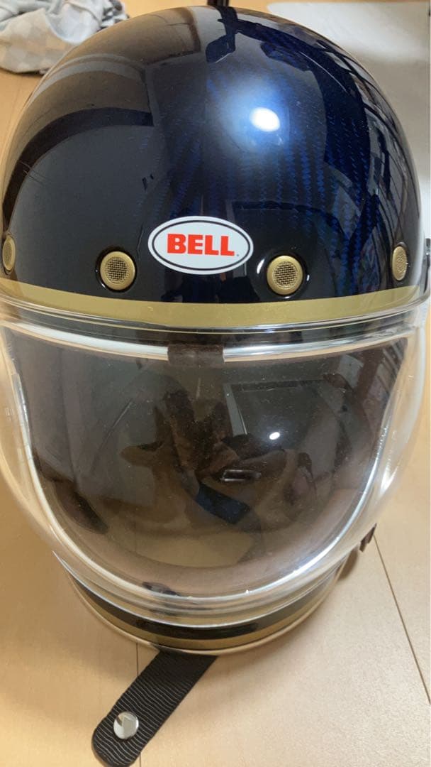 bell bullitt carbon ヘルメット　ベル　ブリット