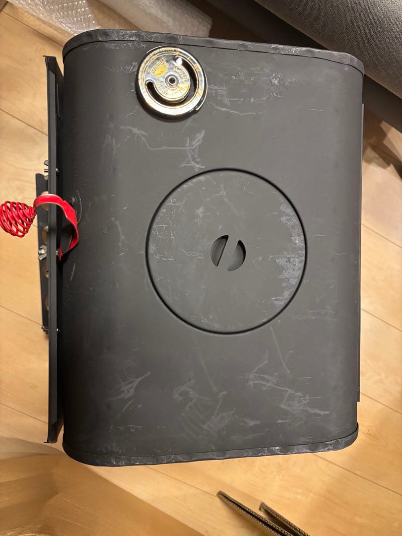 新保製作所　ミニ薪ストーブ”ＲＯＳＥ　脚長さん　煙突左出し