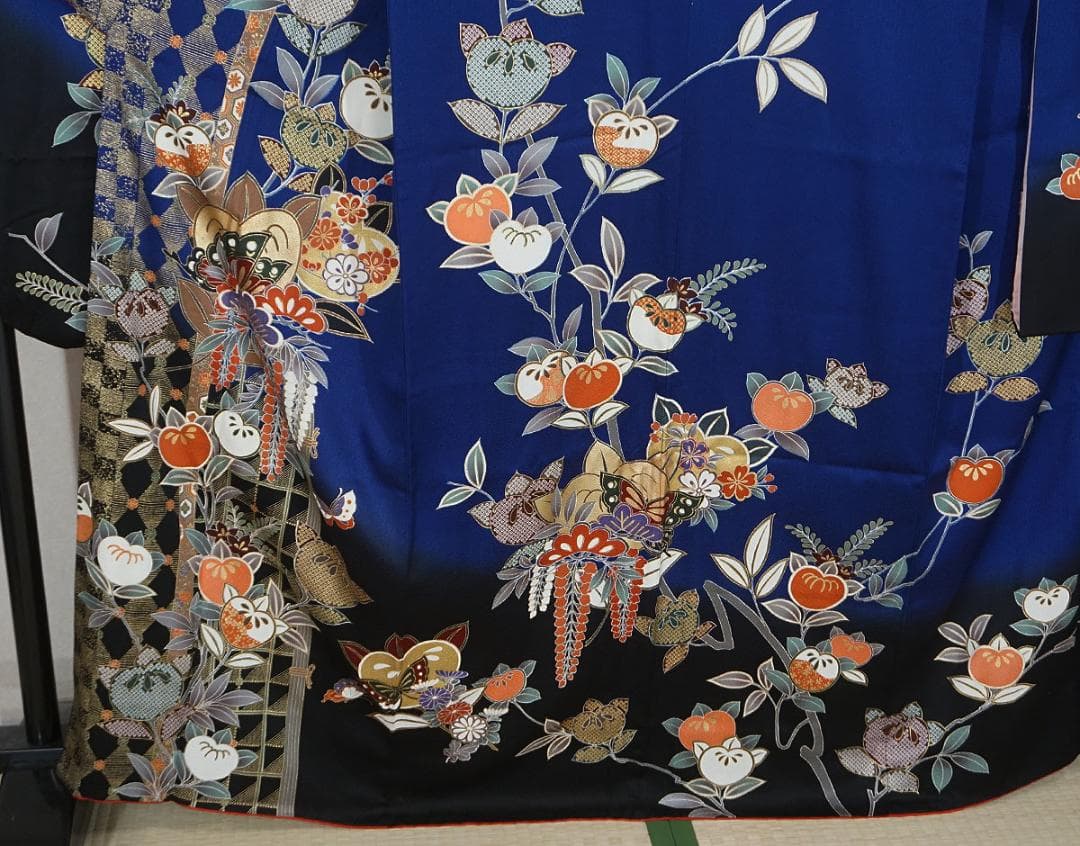 長じゅばん付き　正絹振袖　青　金彩友禅柄　165cm　a129
