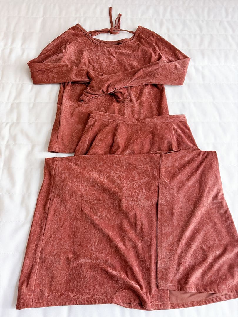 【美品】 STRATA エストラータ トリアセベロアナロースカート＆トップス