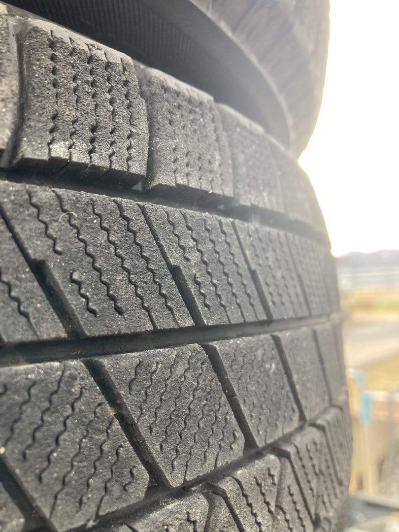 チョコチップ1。2023年製ブリヂストンVRX3 185/60R15