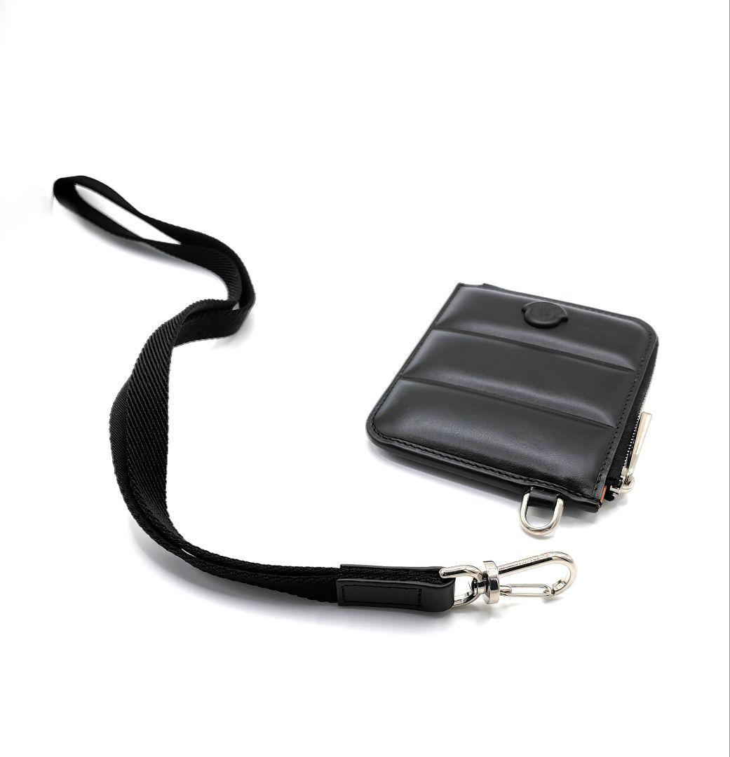 【新品】MONCLER カードケース　ブラック　ストラップ付き