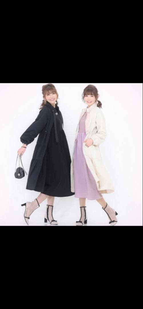 みいこです♥️アンドラブ♥️撥水を施したティアードコート★ブラック