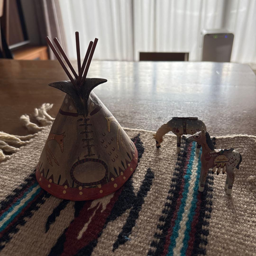 Robert Shieldsネイティブアメリカン置物