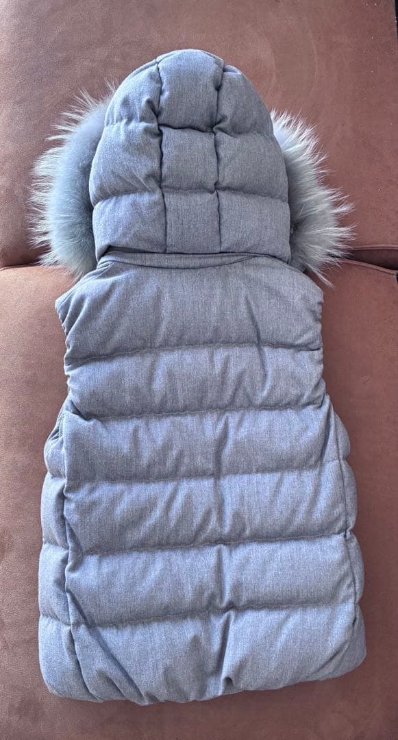 りくTATRAS　ファー　ダウンベスト　サイズ03 L グレー　ハンガー