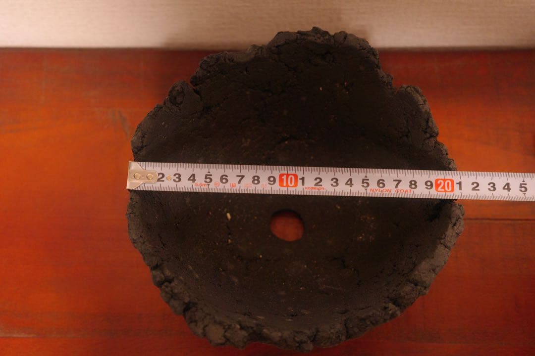 dairoku pot 炭化岩鉢