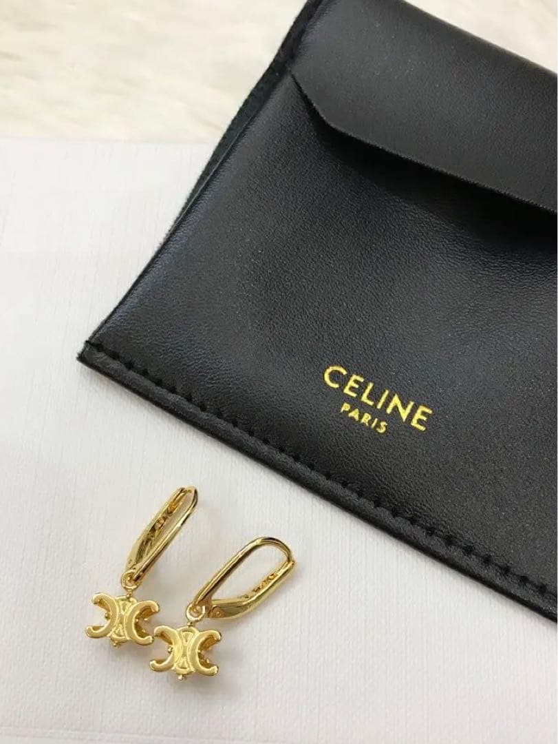 美品　セリーヌ　ピアス