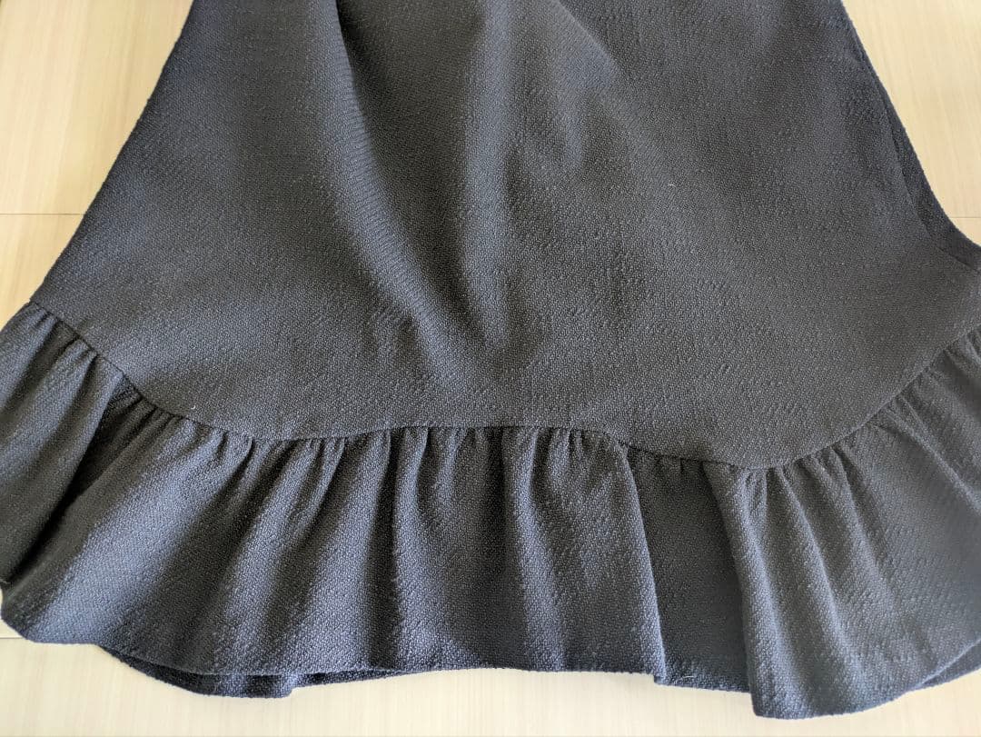 ☆新品未使用☆ローズティアラ 裾フリルジャンパースカート 濃紺 46