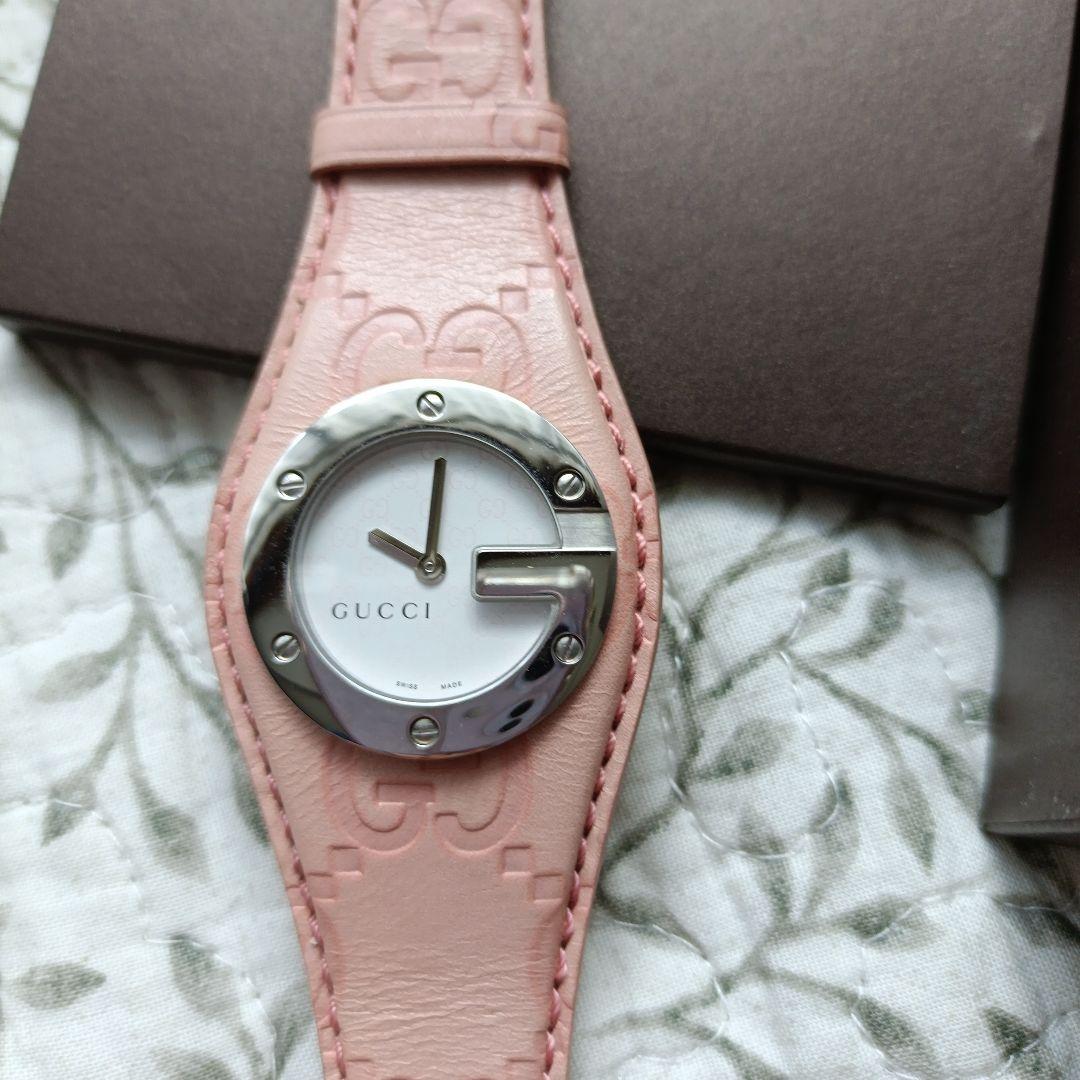 GUCCI ピンクレザー クォーツ腕時計 201R5